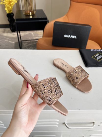 Chanel's most beautiful early spring super shiny water brick champagne sandals - Image 6