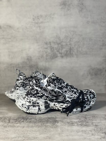 Balenciaga trendy retro dad shoes - Image 7