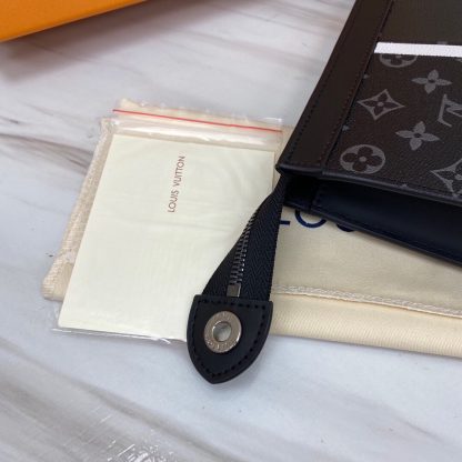 Louis Vuitton Pochette Voyage Medium Handbag - Image 7
