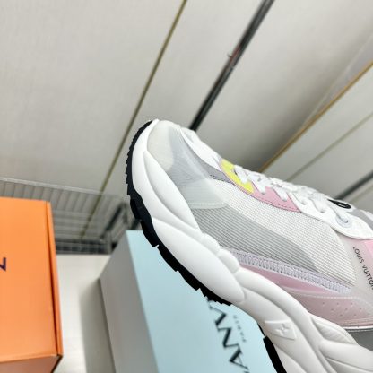 Louis Vuitton Run 55 sneakers - Image 6