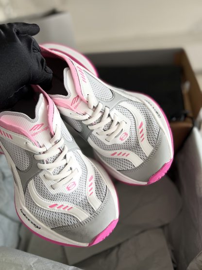 Balenciaga stylish lightweight breathable running shoes - Image 7
