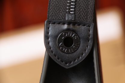 Louis Vuitton POCHETTE VOYAGE Clutch - Image 7