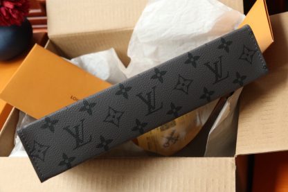 Louis Vuitton POCHETTE VOYAGE Handbag - Image 7