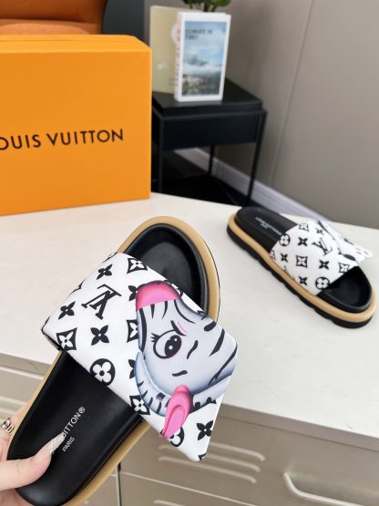 Louis Vuitton ol llow comfort flat sandals - Image 8