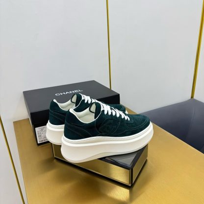 Chanel dark green casual versatile sneakers - Image 7