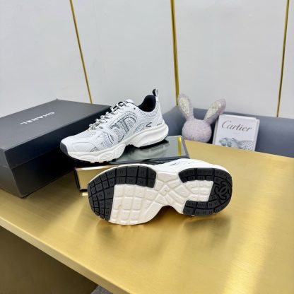 Chanel men's and women's couple's white and black classic breathable versatile casual dad shoes - Image 7
