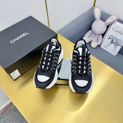 Chanel men's and women's couple's black and white classic sports all-match casual dad shoes - Image 7