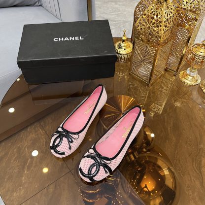 Chanel autumn and winter new pink round head with bow retro loafers - Image 7
