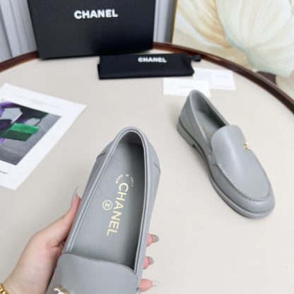 Chanel Spring/Summer Dancing Shoes Collection Blue-Gray Retro Loafers - Image 7