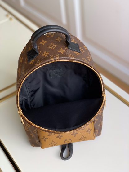 Louis Vuitton cruise 16 series m44870 medium color matching backpack - Image 7