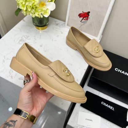 Chanel early spring apricot new temperament loafers - Image 7