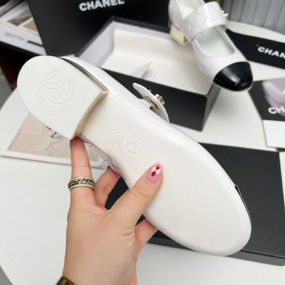 Chanel early spring new white round pointed toe small leather shoes heel height 2.5cm - Image 6