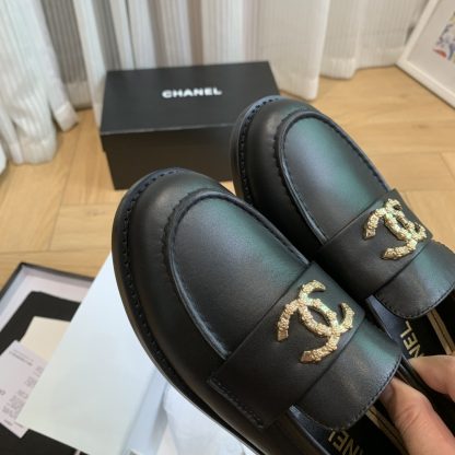 Chanel early spring season new retro style black matte small square head loafers - Image 7