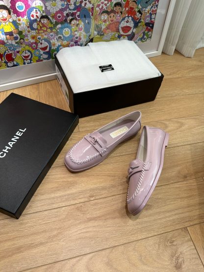 Chanel autumn and winter four seasons retro style small round head purple loafers - Image 7