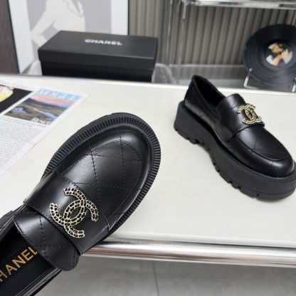 Chanel autumn and winter series new retro style small round head black loafers - Image 7
