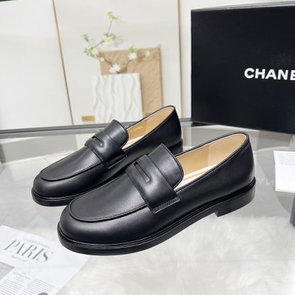 Chanel black early spring new small round head delicate loafers - Image 7