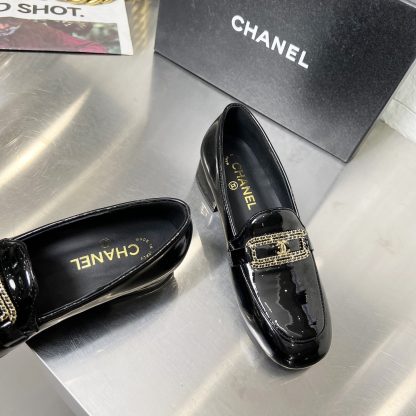 Chanel Early Spring Dance Shoes Series Small Round Toe Black Shiny Loafers Heel Height 3cm - Image 7