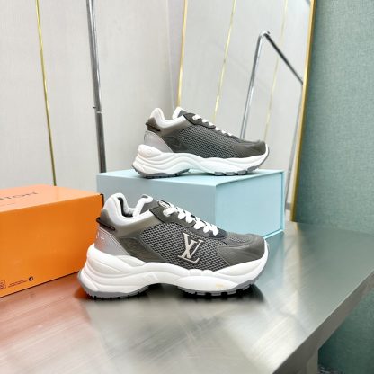 Louis Vuitton Run 55 sneakers - Image 7