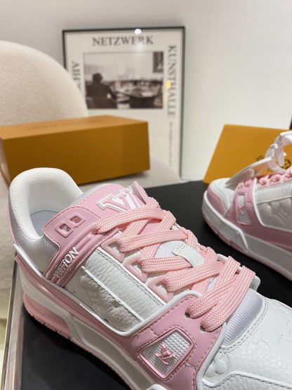 Louis Vuitton's popular skateboard shoes - Image 7