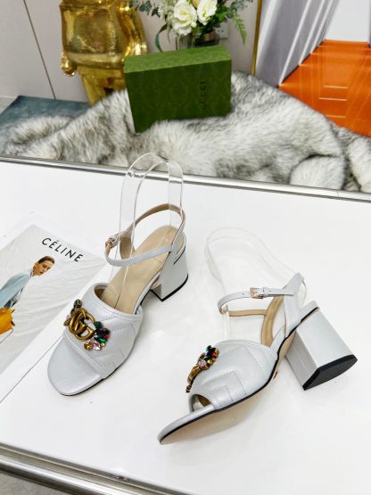 Gucci's new spring and summer rhinestone buckle round-toe thick-heeled sandals - Image 7