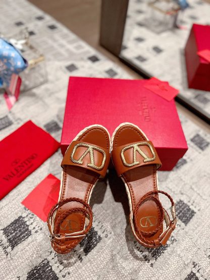 VALENTINO exquisite V-buckle braided hemp rope wedge sandals - Image 7