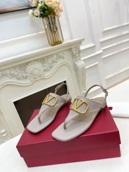 VALENTINO fashionable and versatile thong sandals - Image 7