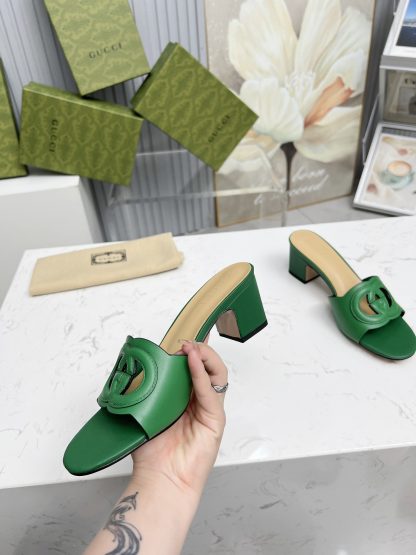 Gucci Interlocking G slide sandals - Image 7