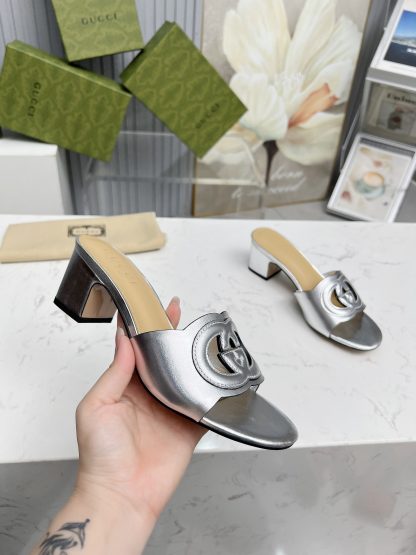 Gucci Interlocking G slide sandals - Image 7