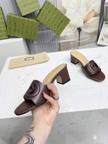 Gucci Interlocking G slide sandals - Image 6