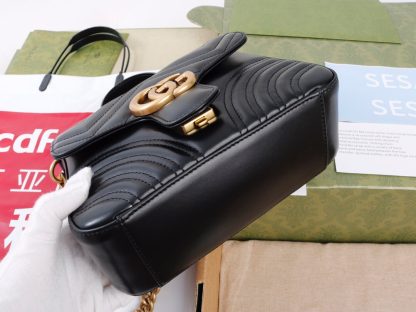 Gucci flap closure handbag - Image 7