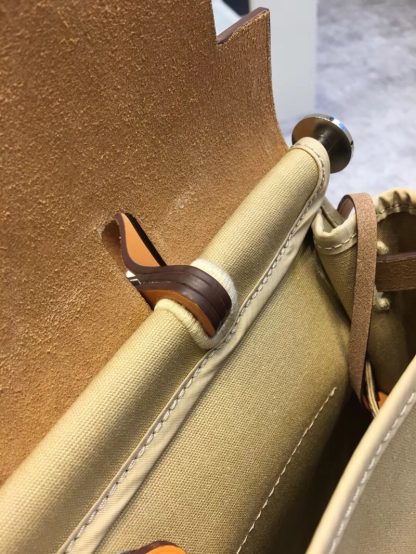 Hermes Brown Daily Crossbody Bag 31cm Khaki Light Brown Universal Edition for Men and Women - Image 6