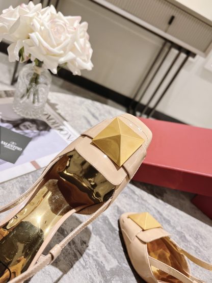 VALENTINO Simple Elegant Woven High Heels - Image 7