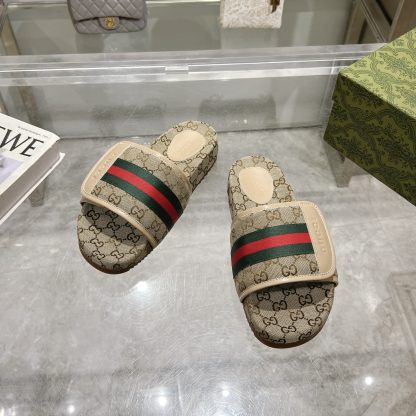 Gucci Unisex G Slippers - Image 7