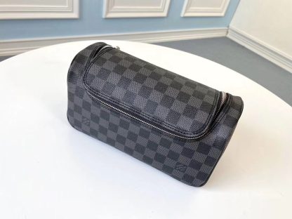 Louis Vuitton N47625 toiletry bag - Image 7