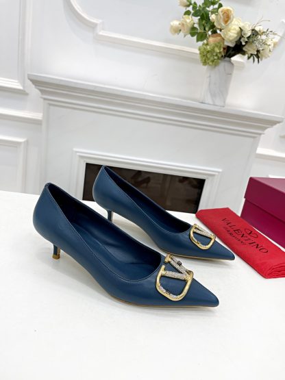 VALENTINO exquisite large V buckle high heels - Image 4