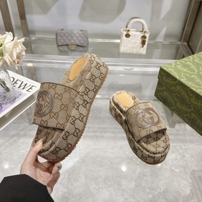 Gucci Women's Large GG Platform Slides - Image 7