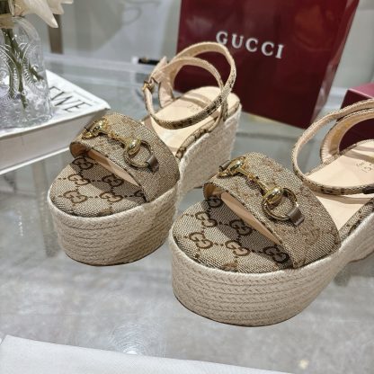 Gucci Women's Horsebit Flat Mid-Heel Platform Sandals - Image 7