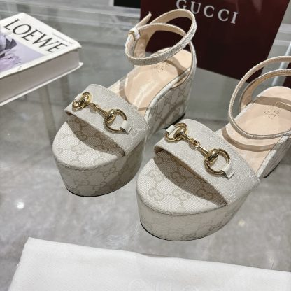 Gucci Women's Horsebit Flat Mid-Heel Platform Sandals - Image 7
