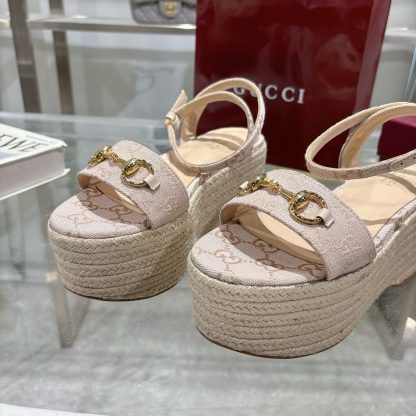 Gucci Women's Horsebit Flat Mid-Heel Platform Sandals - Image 7
