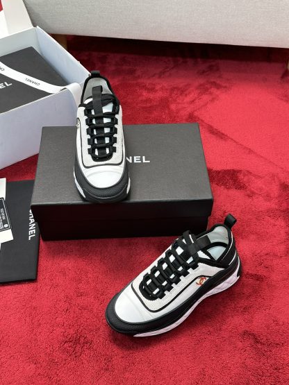 Chanel classic black and white all-match casual sneakers for men and women - Image 7