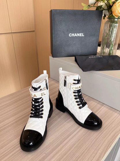 Chanel autumn and winter worth a pair of white Martin boots - Image 7