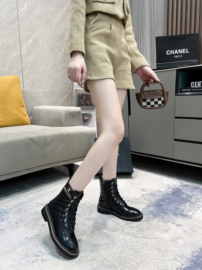 Chanel Paris catwalk new comfortable leg-lengthening black boots - Image 6