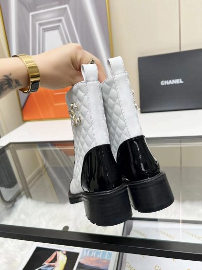 Chanel's white autumn and winter main season hit Martin boots worth buying - Image 6