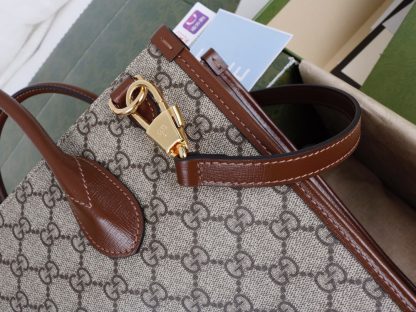 Gucci classic GG diamond quilted pattern handbag - Image 7