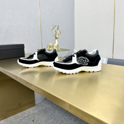 Chanel classic black and white versatile casual sneakers - Image 7