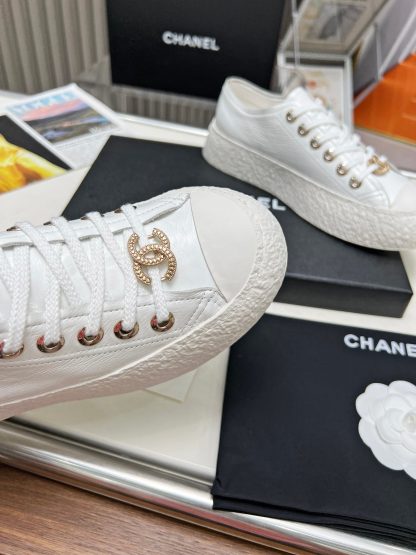 Chanel classic ultimate luxury white sneakers - Image 6
