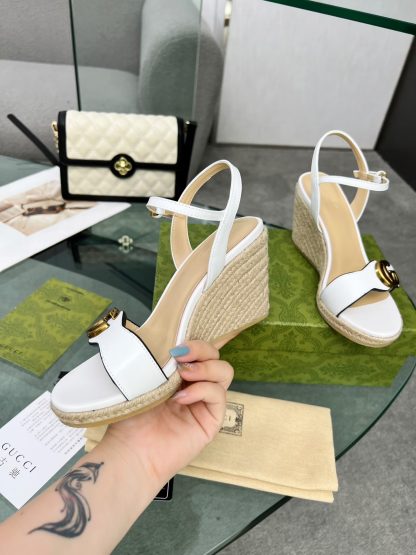 Gucci Straw Platform Sandals - Image 7