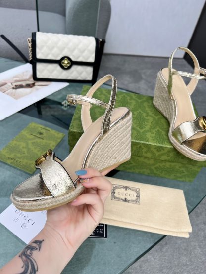 Gucci Straw Platform Sandals - Image 6