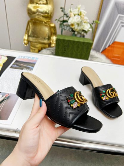 Gucci spring and summer new GG rhinestone buckle round toe thick heel slippers - Image 8