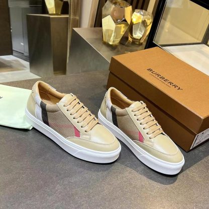 Burberry low-top sneakers - Image 7
